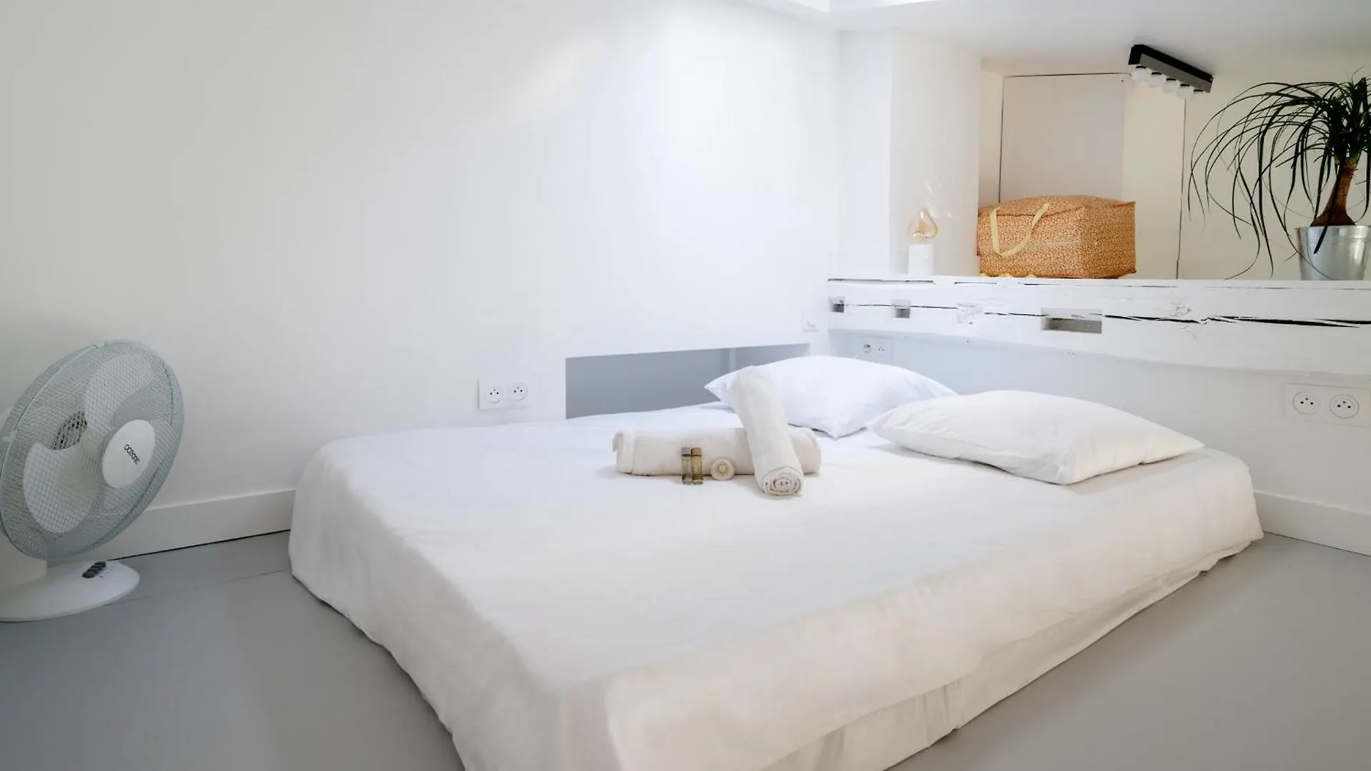 Appartement Studio De Bourgoin - Welkeys à Paris